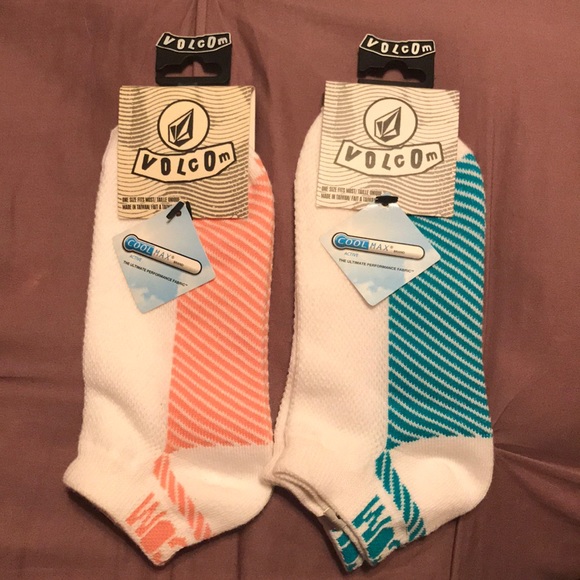 Volcom Other - *NWT* 2 pairs of Volcom athletic ankle socks